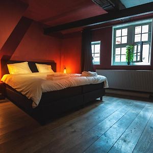 Deluxe Two-Bedroom Apartment